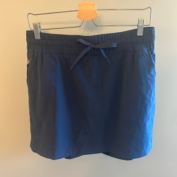 Navy Adidas Golf Skort Size Large - Picture 1 of 6